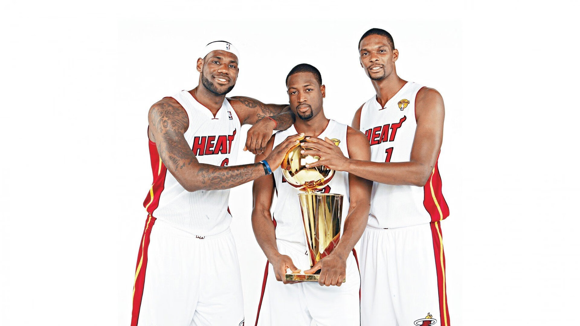 公牛翻盘热火，系列赛焦点战中德罗赞创下生涯新高，公牛罗德曼算巨头吗