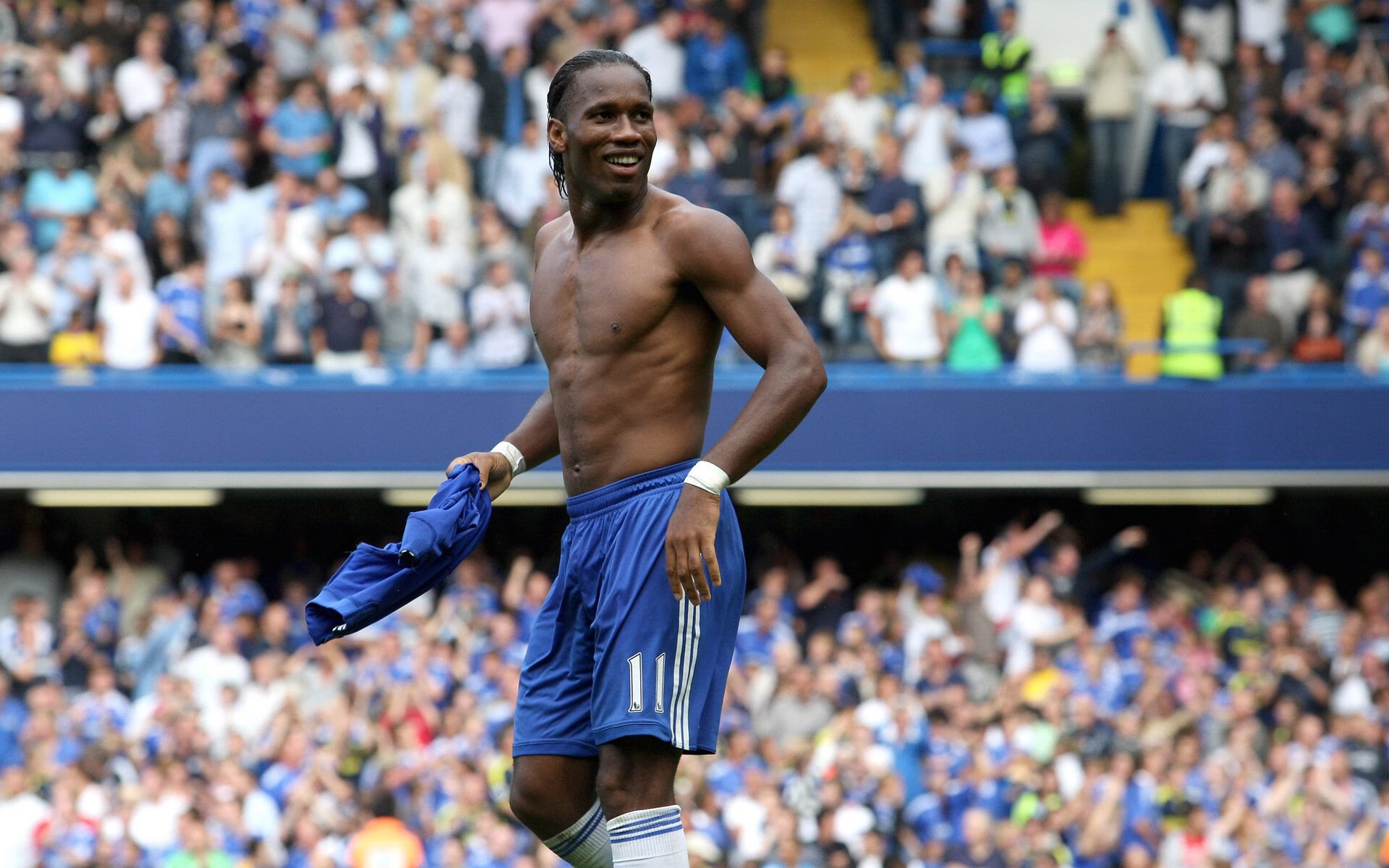 意甲联赛中一名老将球员宣布退役,意甲球衣退役